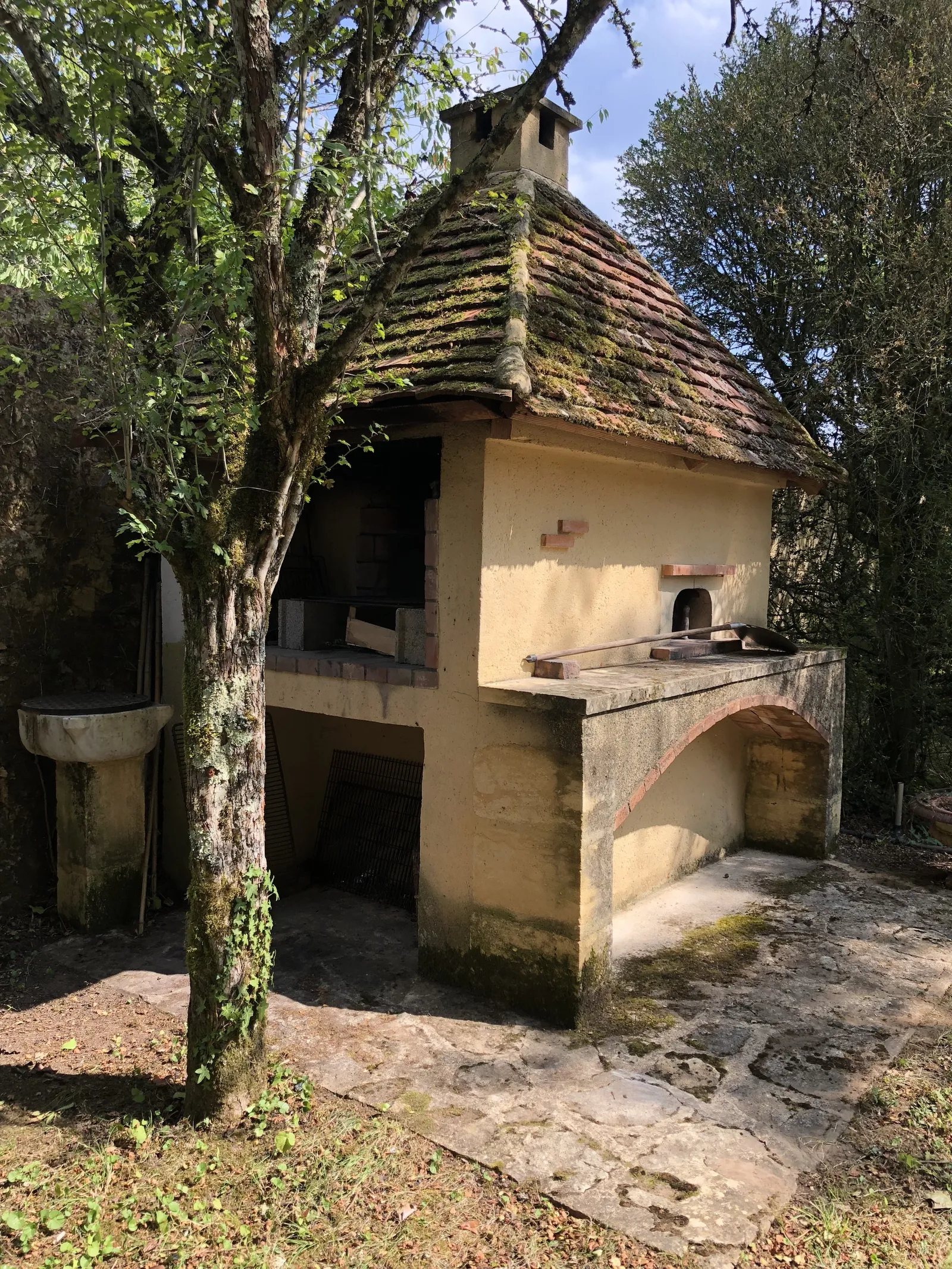 Le Rambert — exterior