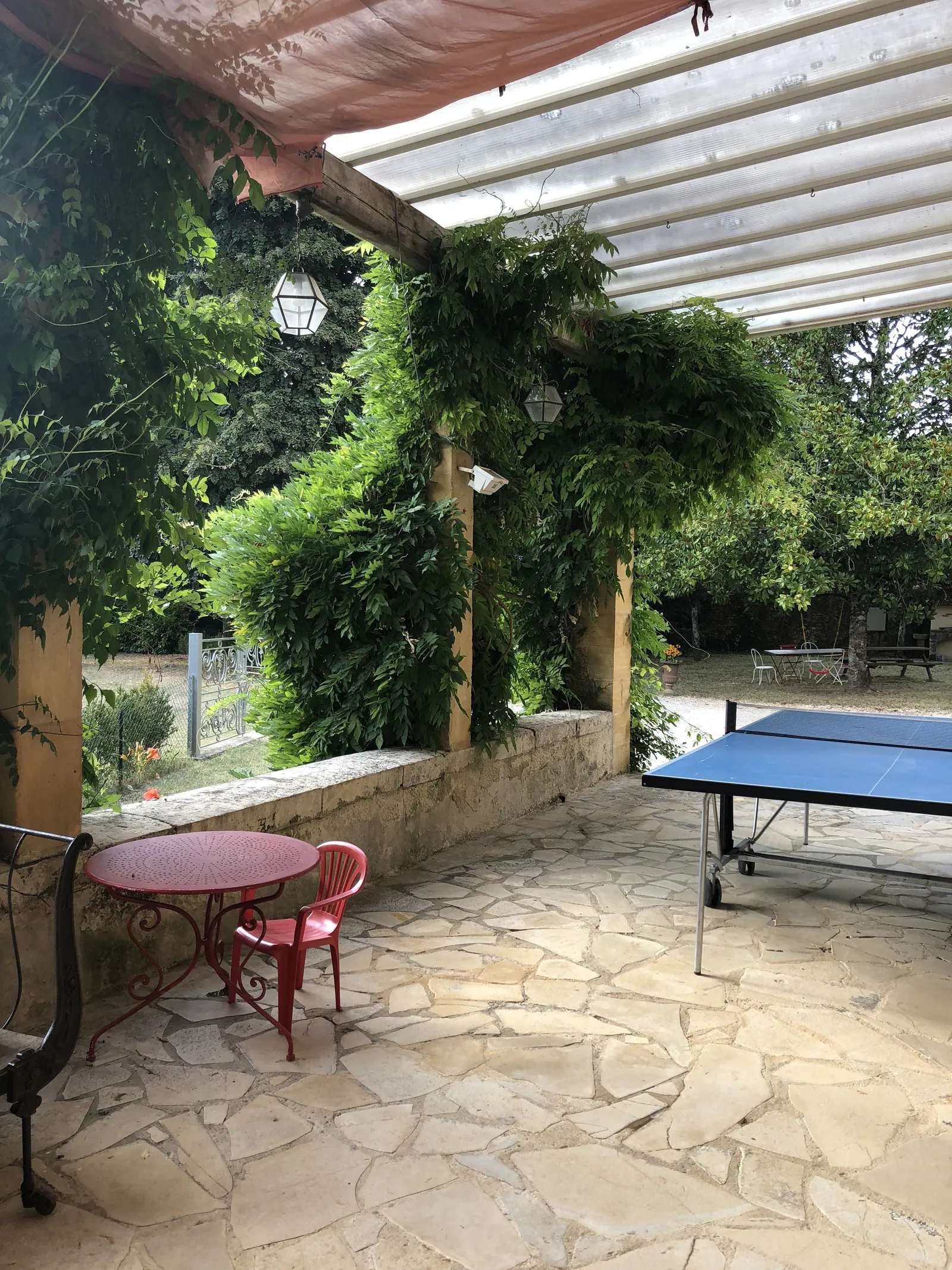 Le Rambert — exterior